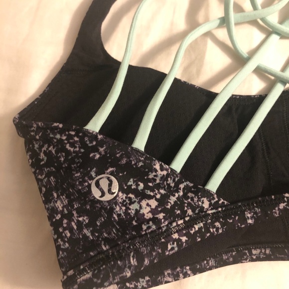 Lululemon Free to Be Bra - Picture 3 of 3